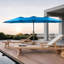 Grand parasol rectangulaire d'extérieur de 14,8 pi avec manivelle - bleu foncé pour les bains de soleil à double face dans la cour arrière