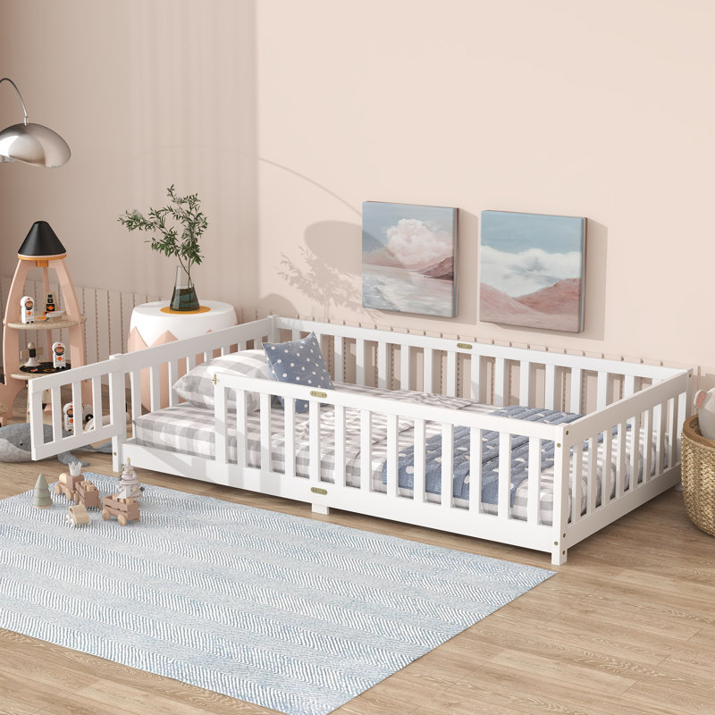 Kids Bed Soild Wood Platform Floor Bed With Safety Guardrails And Door For Bedrooms, Twin, White