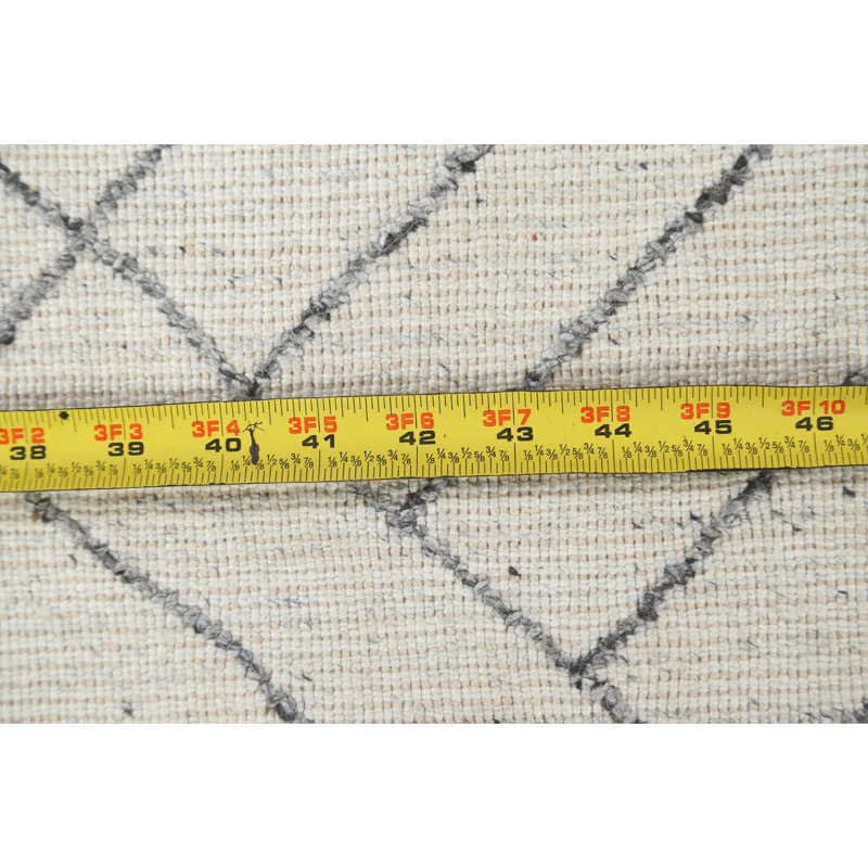 Rameesha One-of-a-Kind 5'1'' X 7'6'' New Age Wool Area Rug in