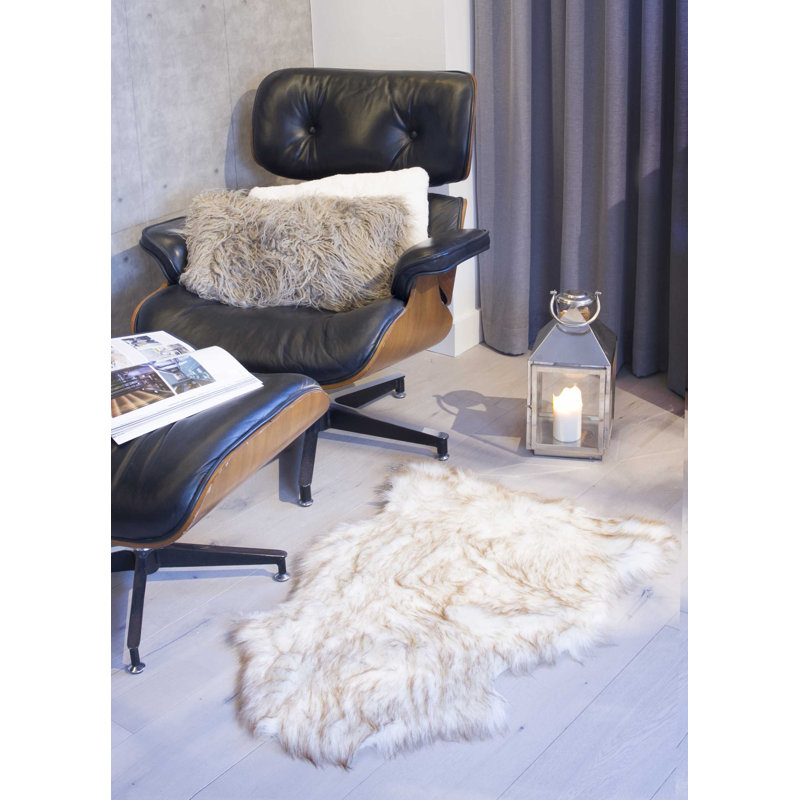 Tapis en fausse peau de mouton Asmat, 2 pi x 3 pi