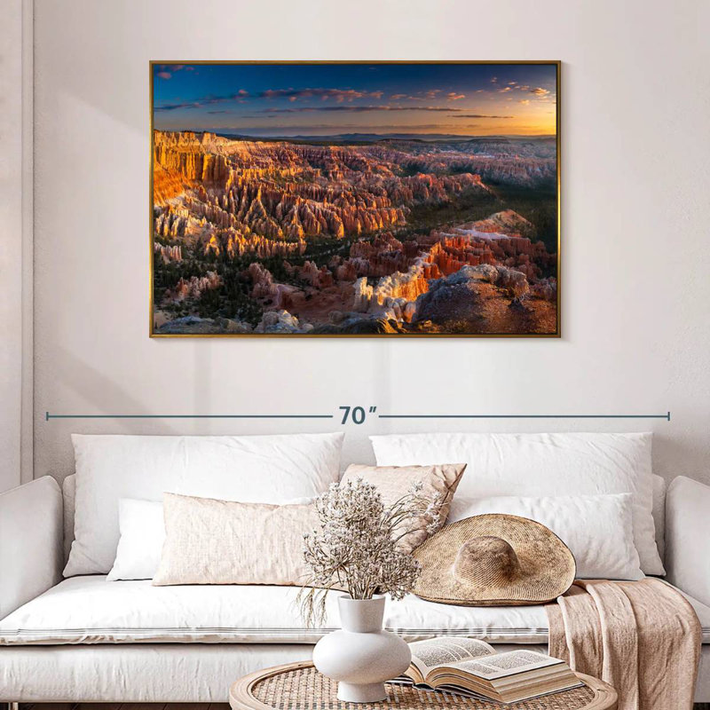 Bryce Canyon At Dawn, 46 po x 31 po, Cadre flottant doré