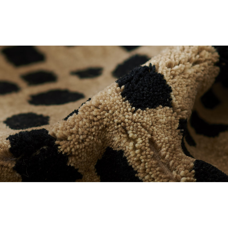 Hand-Tufted Black and Beige Wool Rectangular Rug 7'9" x 9'9"