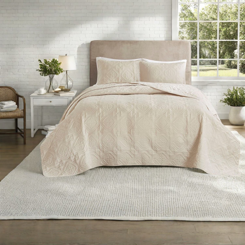 Luxurious Cream Bedding Sets Reversible Microfiber King Size