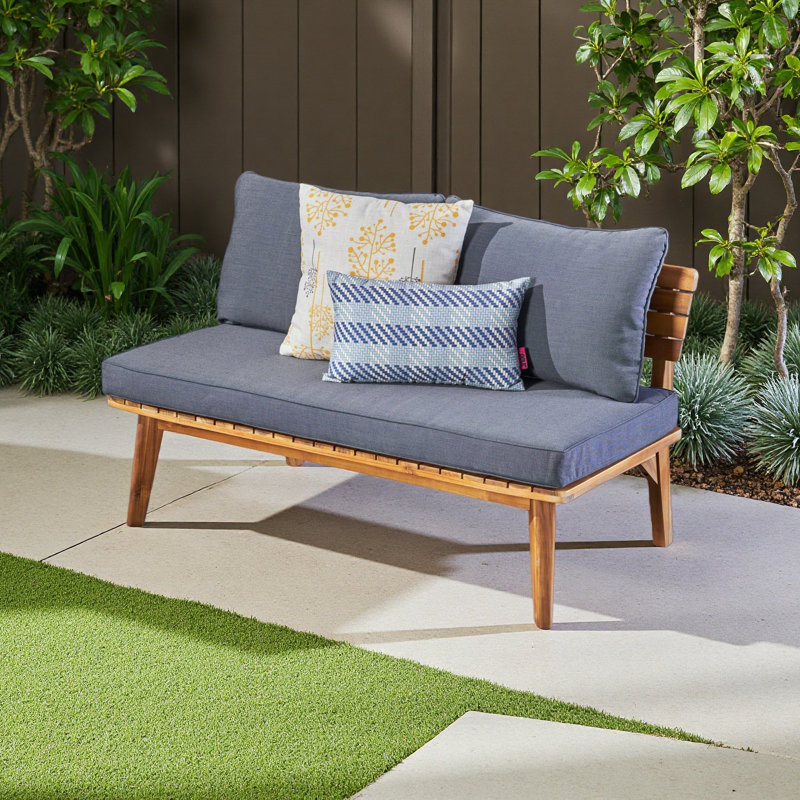 LOVESEAT