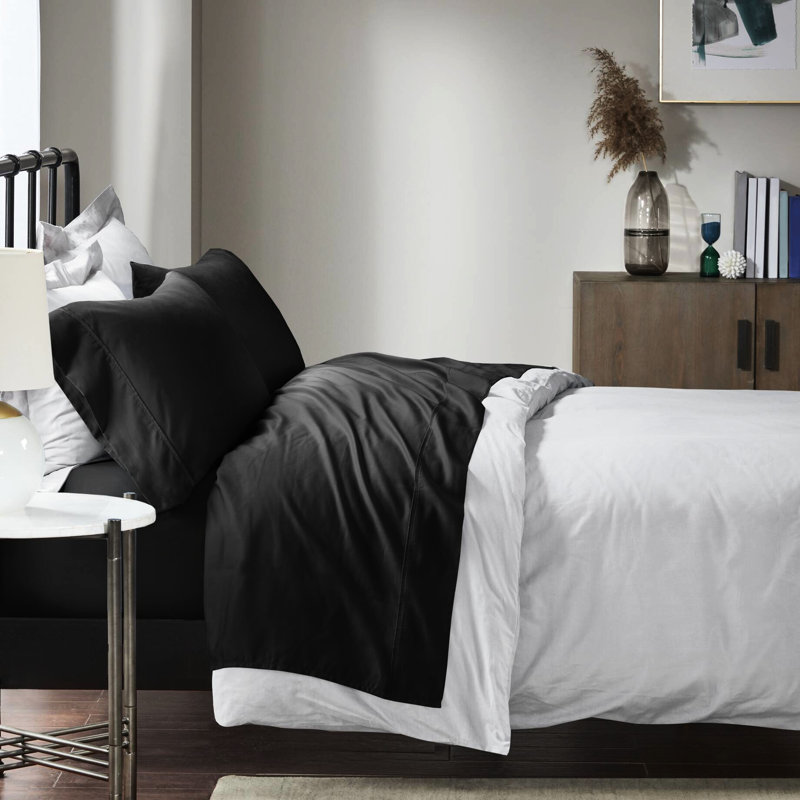 Ensemble de draps 4 pièces pour très grand lit - mélange de coton à densité de tissage 1500 fils, housse plissée à poches profondes 18 po, 2 taies d'oreiller, lavage en machine, mélange de draps noirs, froissé