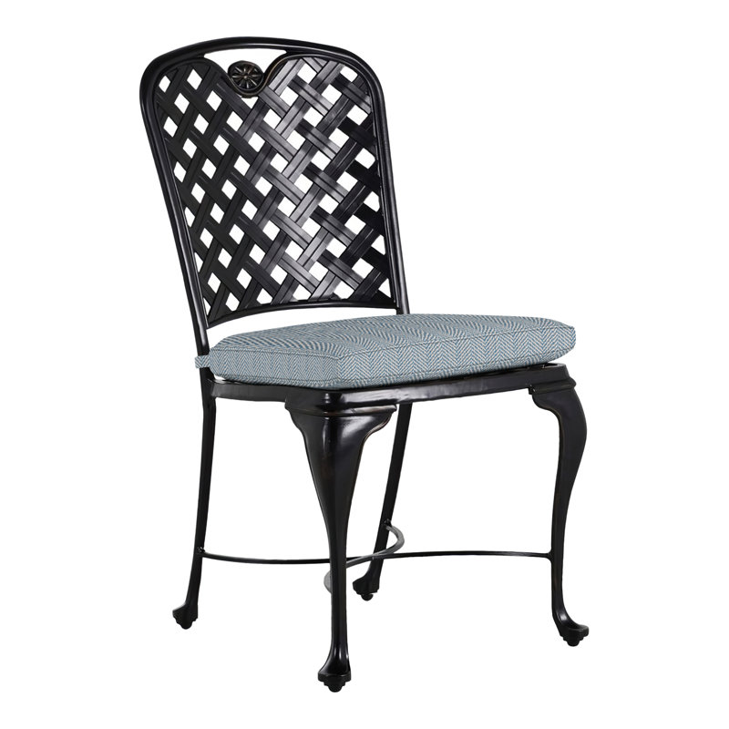 Chaise d'appoint d'extérieur en fonte Provance, Terre antique, Trépointe, Perigold ‑ ciel de jeu