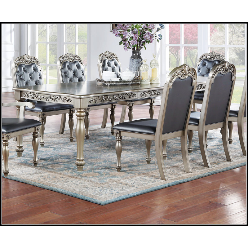 Table de salle à manger formelle extensible avec 2 feuilles, conception antique, bois d'hévéa, parfaite pour les grandes réunions de famille et les dîners élégants.