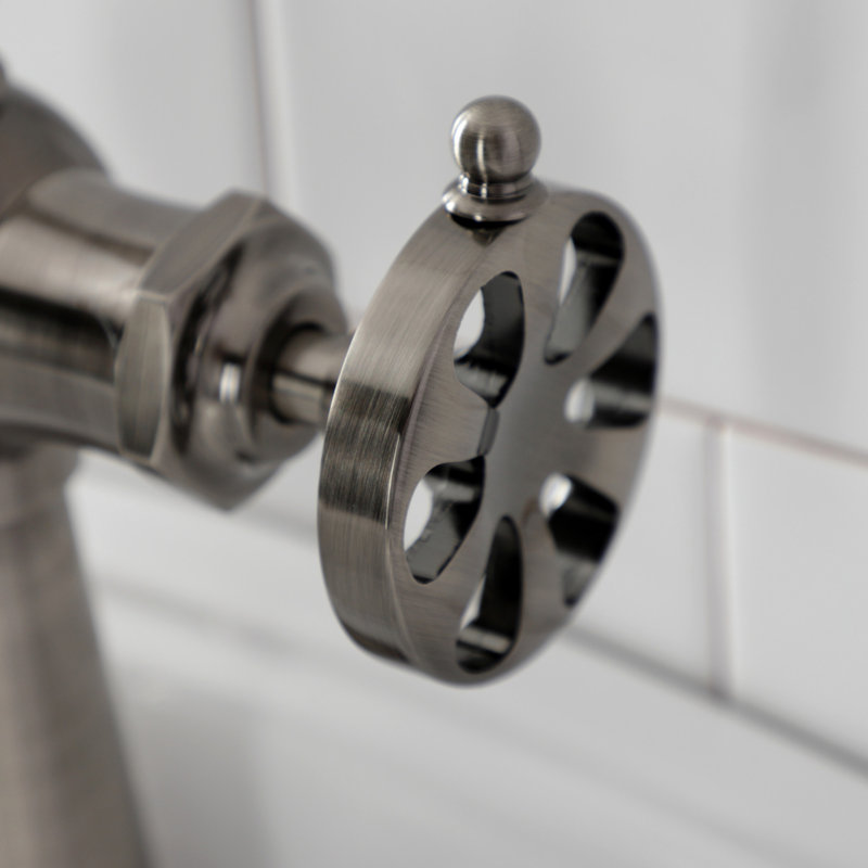 Robinet pour salle de bain à un trou avec ensemble de bonde Belknap, Laiton poli