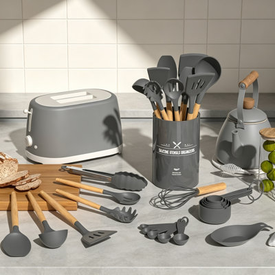 E Cairns 24 Cooking Spoon