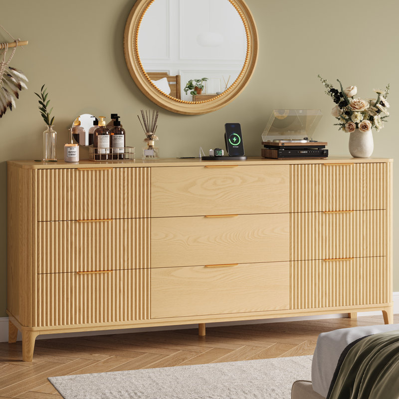 Fluted Dresser For Bedroom With 9 Drawers, 62.9" Wide Modern Chest Of Drawers With Metal Handle, Natural
