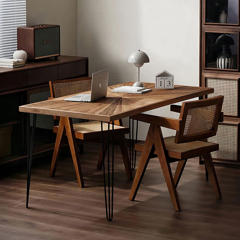 Bureau rectangulaire moderne et simple