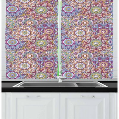 Pointed Kitchen Curtain