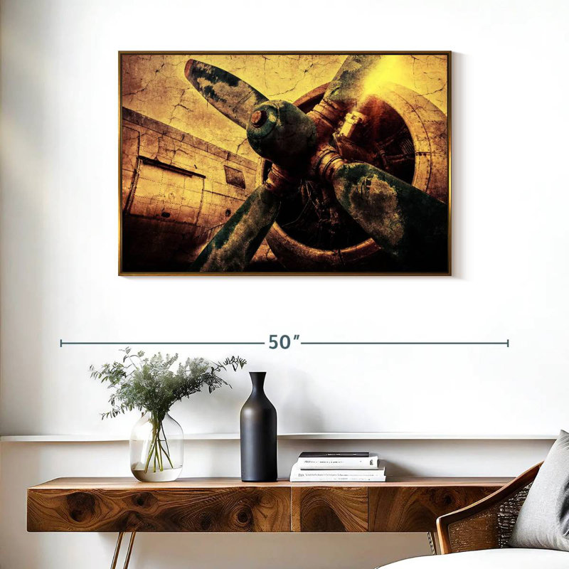 Hélice d'avion grunge, 37 po x 25 po, Cadre flottant doré