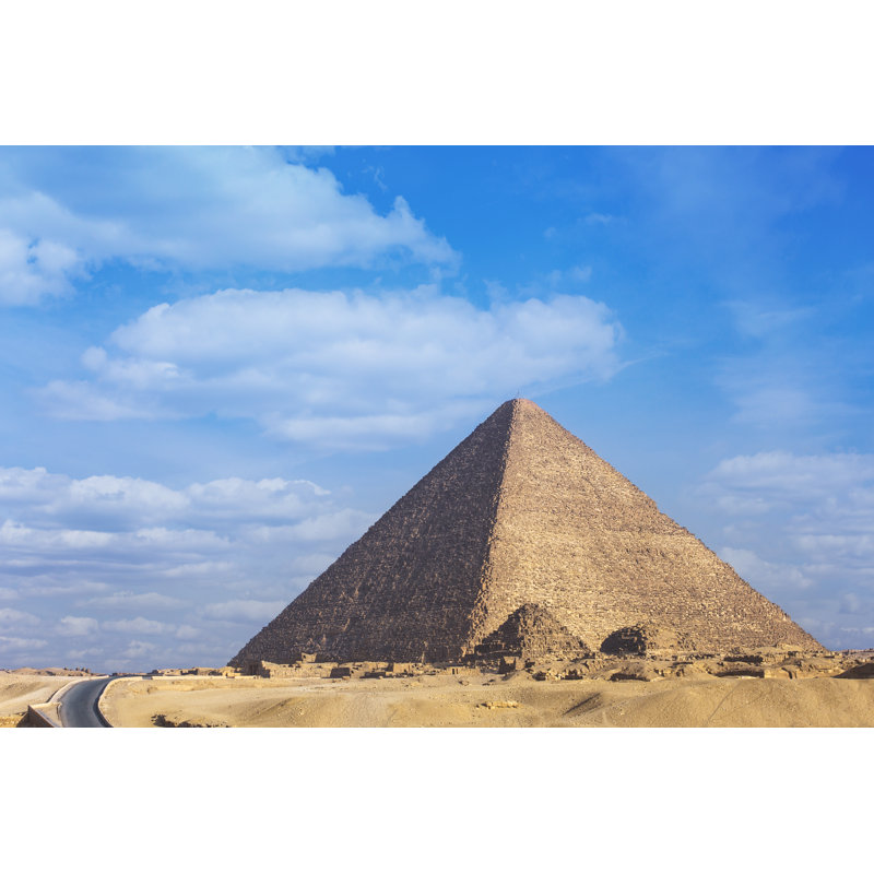 Fini, grande pyramide de Gizeh sur toile par Lexylovesart, photographie, H 24 po x l 36 po