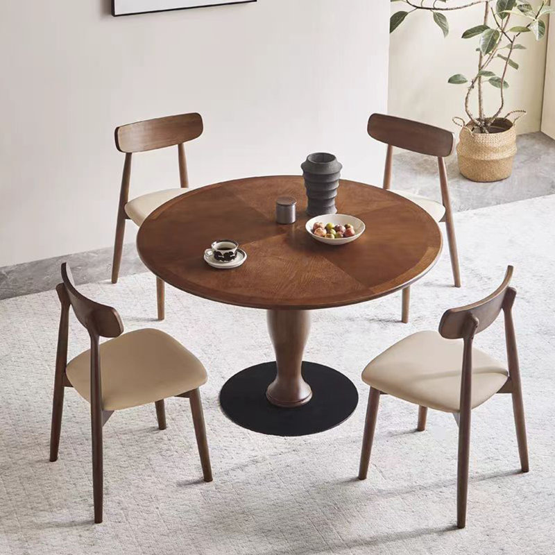 Combinaison de table et de chaises en bois massif rétro