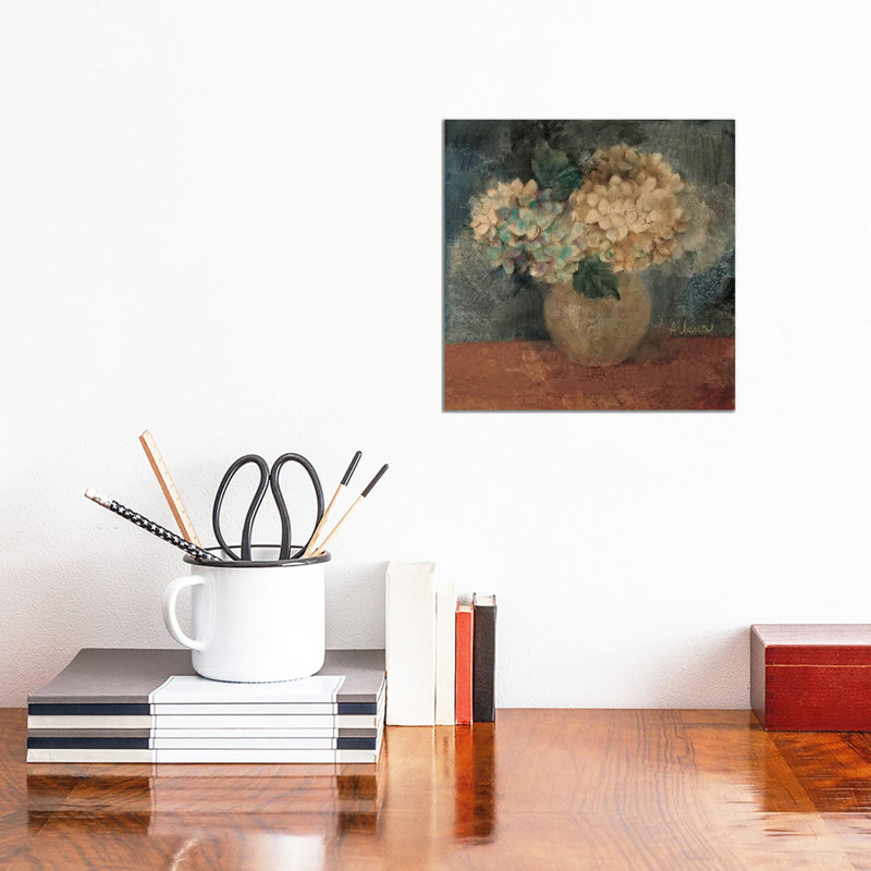 Hydrangea Study IV par Wild Apple Portfolio - reproduction d'art, Toile tendue, Aucun mat, H 12 po x l 12 po x P 1,5 po