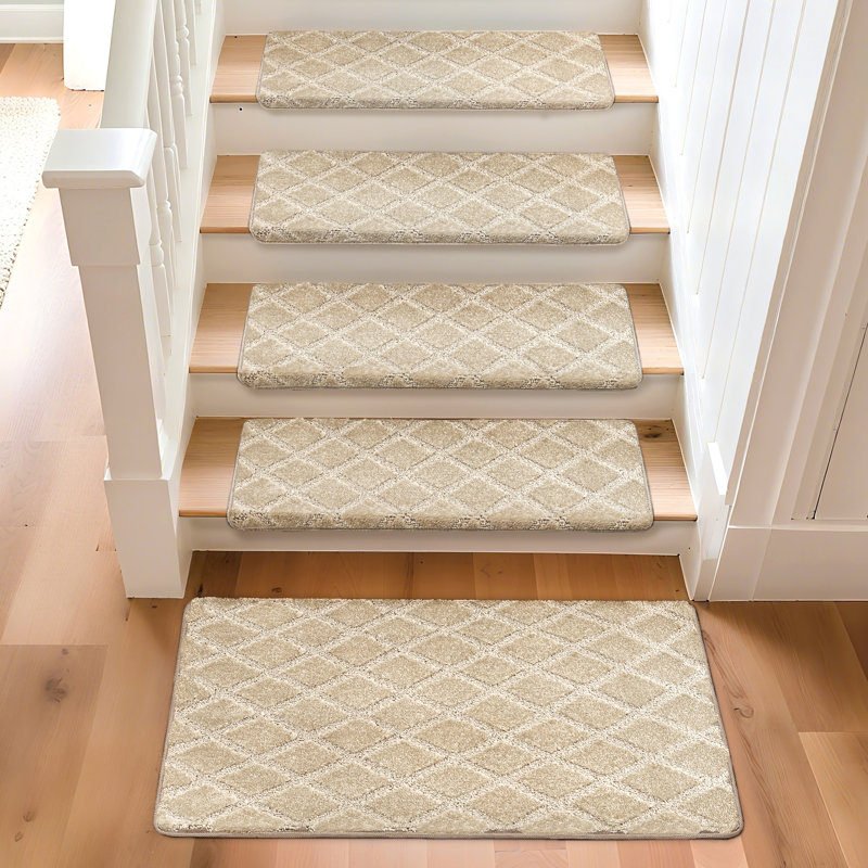 Rease Non-Slip Stair Tread, Cream Grey Diamond Trellis