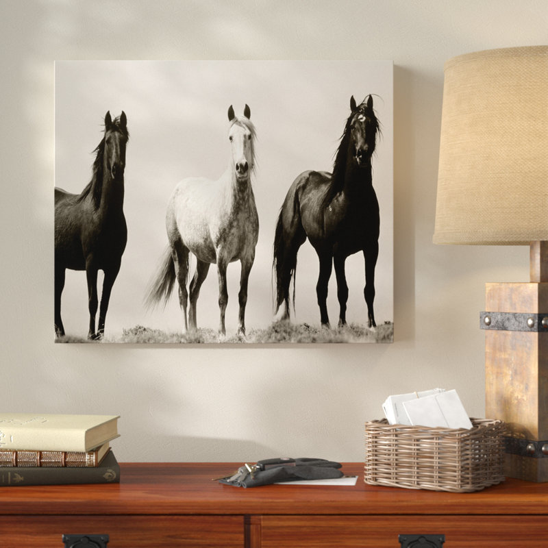 « wild stallions », reproduction de peinture à l’huile, H 18 po x l 27 po x P 1,5 po, Toile tendue