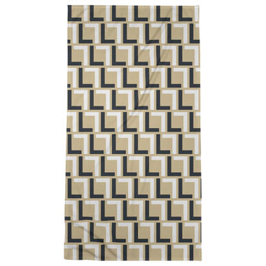 Stephenie Classic Hand Drawn Chevrons Bath Towel Brayden Studio