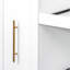 Armoire de rangement blanche avec 4 portes et tablette coulissante multifonctionnelle pour une maison de grenier - Porte à usages variés