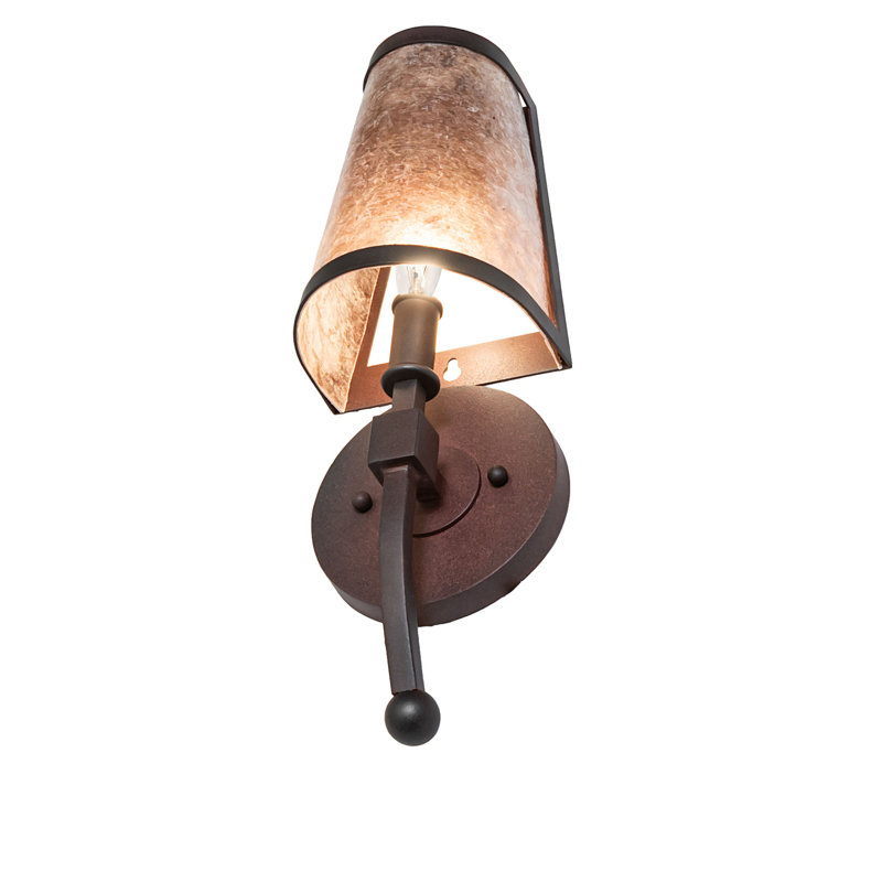 2 - Light Wallchier
