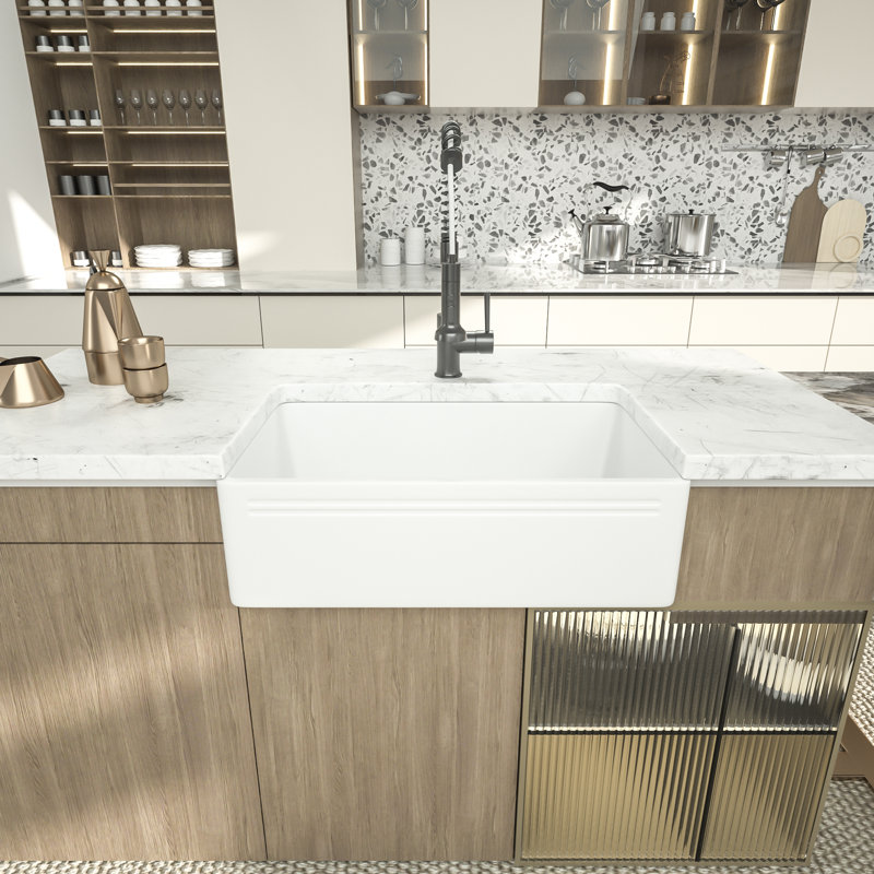 Évier de cuisine à cuve simple en céramique blanche à tablier frontal L 30 po x l 18 po