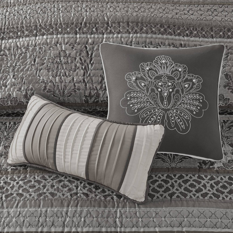 Bellagio Grey Jacquard 6-Piece King Quilt Set with Throw Pillows, King/Cal King + 2 Shams + 3 Throw Pillows, Gray