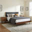 Base de lit grand en bois massif Felisha avec tête de lit en tissu, lit plateforme tapissier contemporain, finition caramel-101270954-101270959