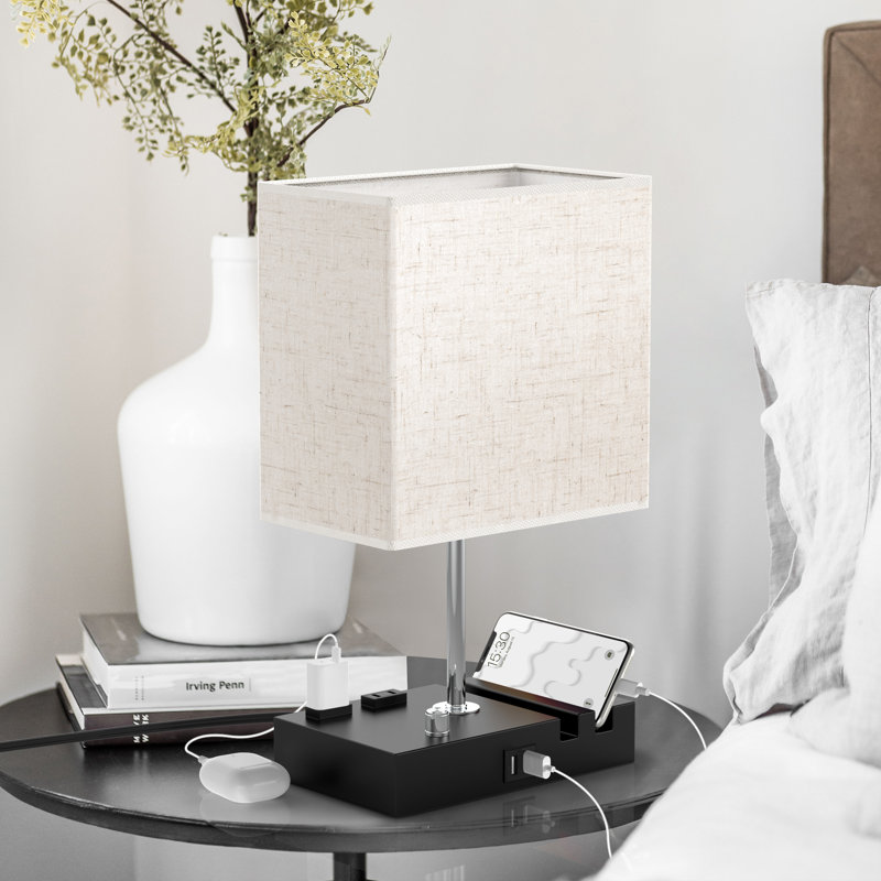 Lampe de table Marshawn avec 2 ports USB, 2 prises de courant et ampoule incluse