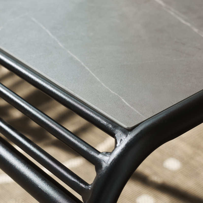 Table en pierre frittée Hydetown, Noir