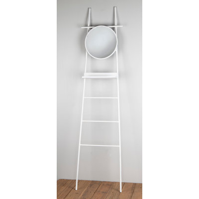 Échelle blanche avec miroir