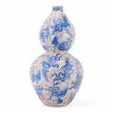 Porcelain Vase Dragons