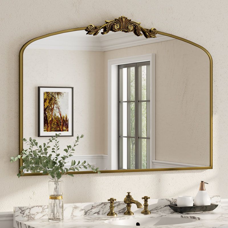 Miroir mural en verre trempé Amara, 32 po x 44 po, Doré