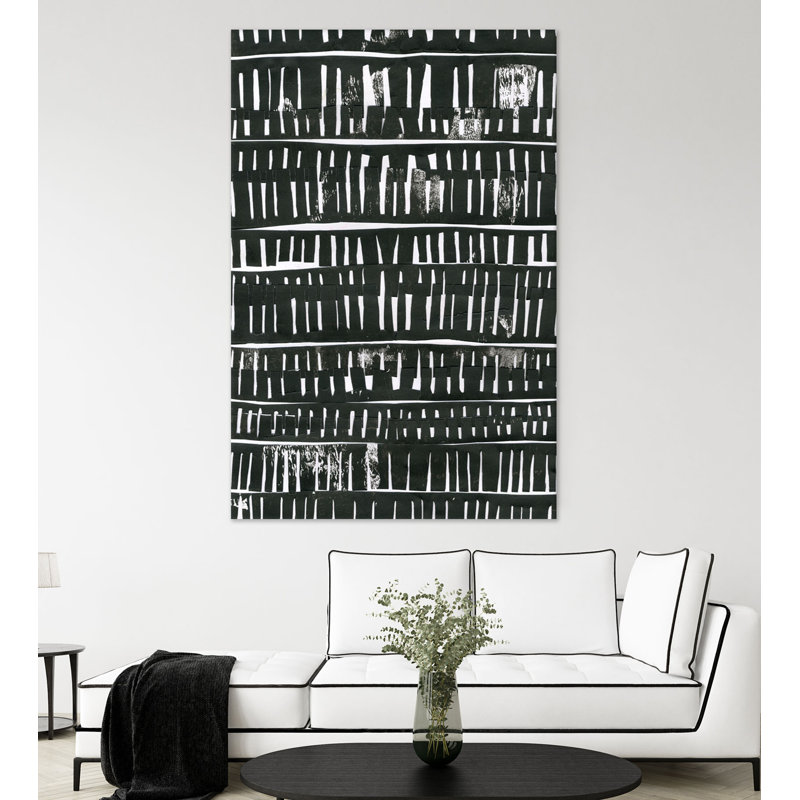 «Black Collage» par Morioke, impression sur toile tendue, H 54 po x l 84 po x P 1,5 po