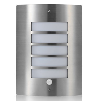 Fyffe 29.6cm H Outdoor Bulkhead Light with Dusk to Dawn