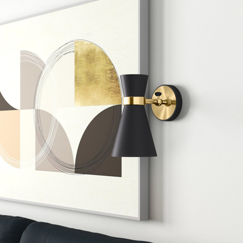Odysseus Armed Sconce, Heritage Brass