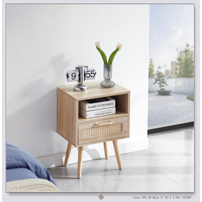 Table de bout en rotin avec tiroir et pieds en bois massif, table de chevet pour le rangement et le chargement, décoration intérieure moderne