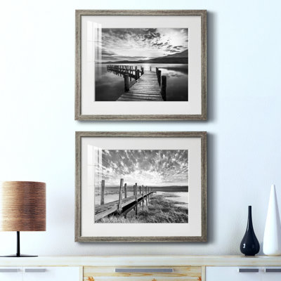 Evening Dock - reproduction encadrée de qualité supérieure - prête à être accrochée