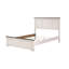 Mobilier de chambre rustique: lit à panneaux double blanc et brun antique pour un confort douillet