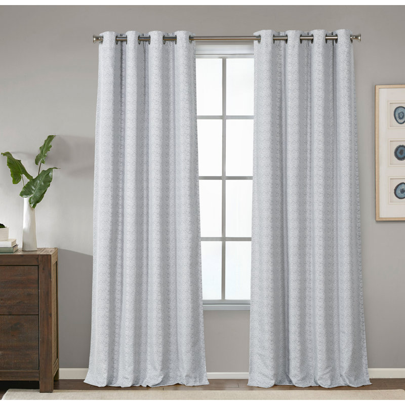 Panneau de rideau simple occultant et isolant avec œillets Goliath Max, Gris, l 52" x L 84"