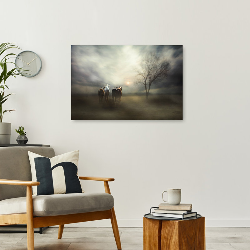 Chevaux sauvages au coucher du soleil - Paysage éthéré et paisible - Affiche murale nature, H 24 po x l 36 po