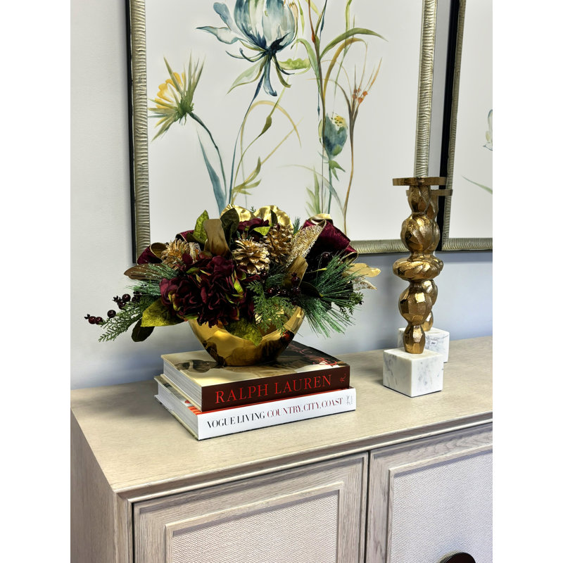 Hydrangea Holiday Centerpiece With Magnolia Leaves