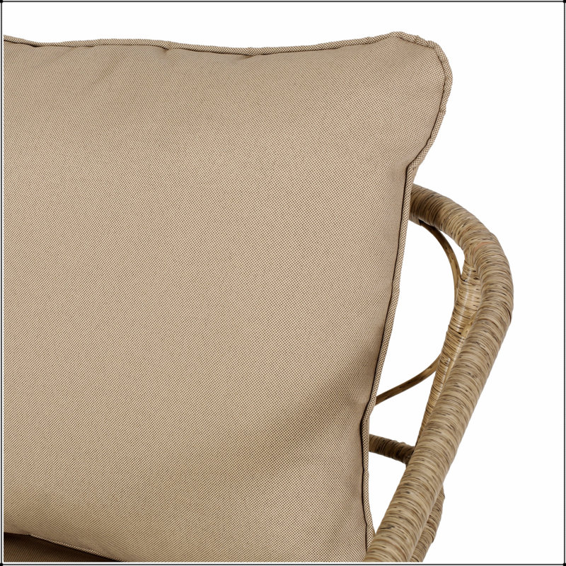 Fauteuil club d'extérieur en rotin tissé BRUCE BOHO-INSPIRED avec coussins résistants à l'eau et rotin en polyéthylène durable