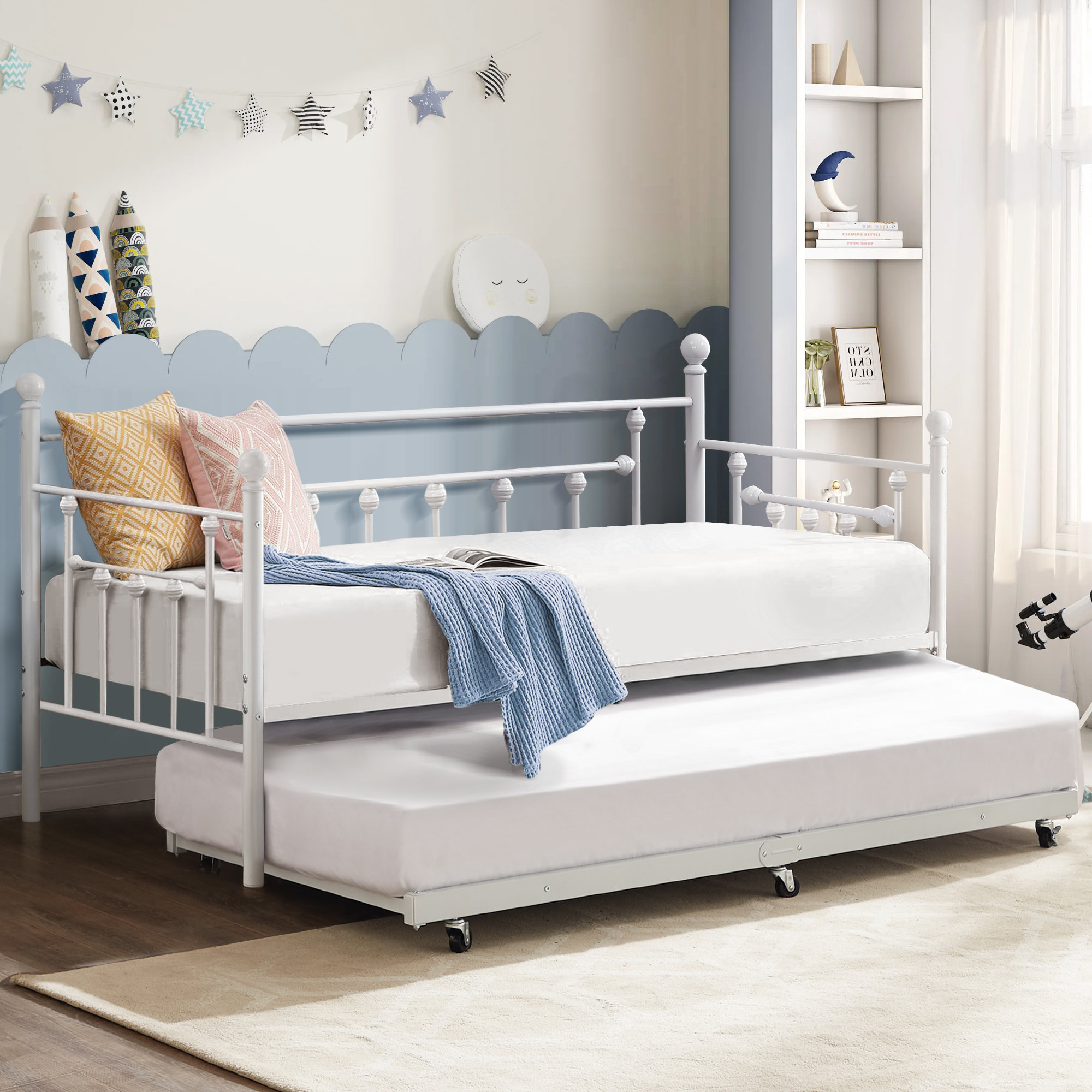 Narrow trundle online bed