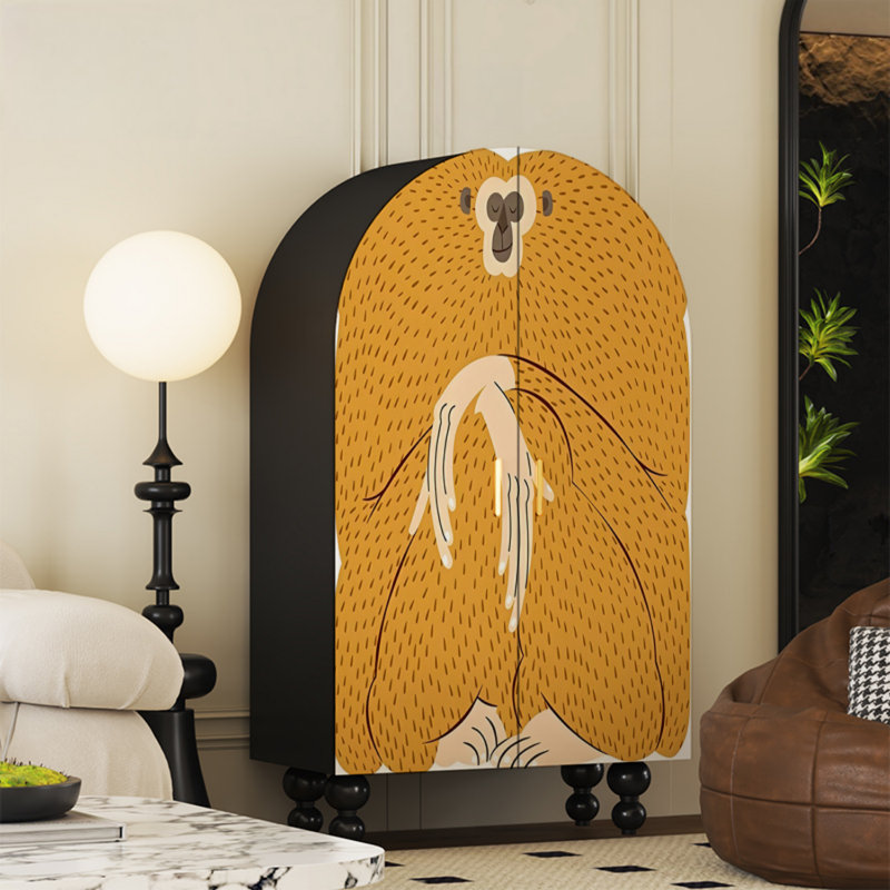 Armoire arquée avec tablettes et portes
