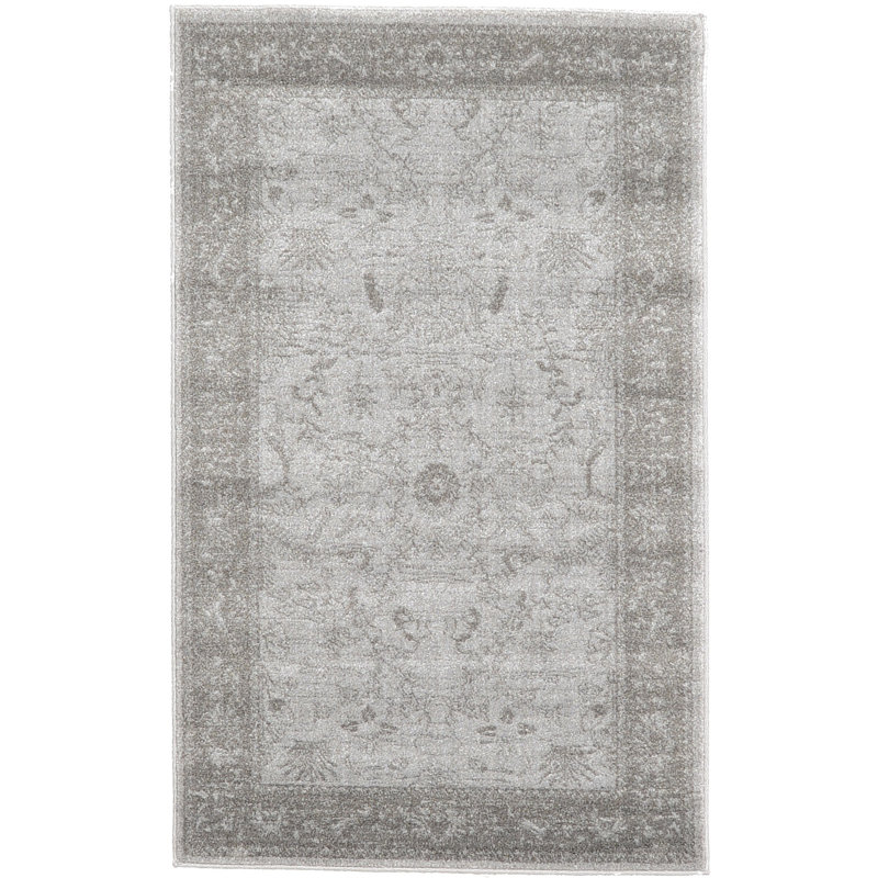 Henretter Oriental Indoor Rug, Rectangle 3'3" x 5'3"