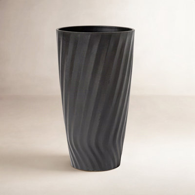Boynton 14" Pot Planter