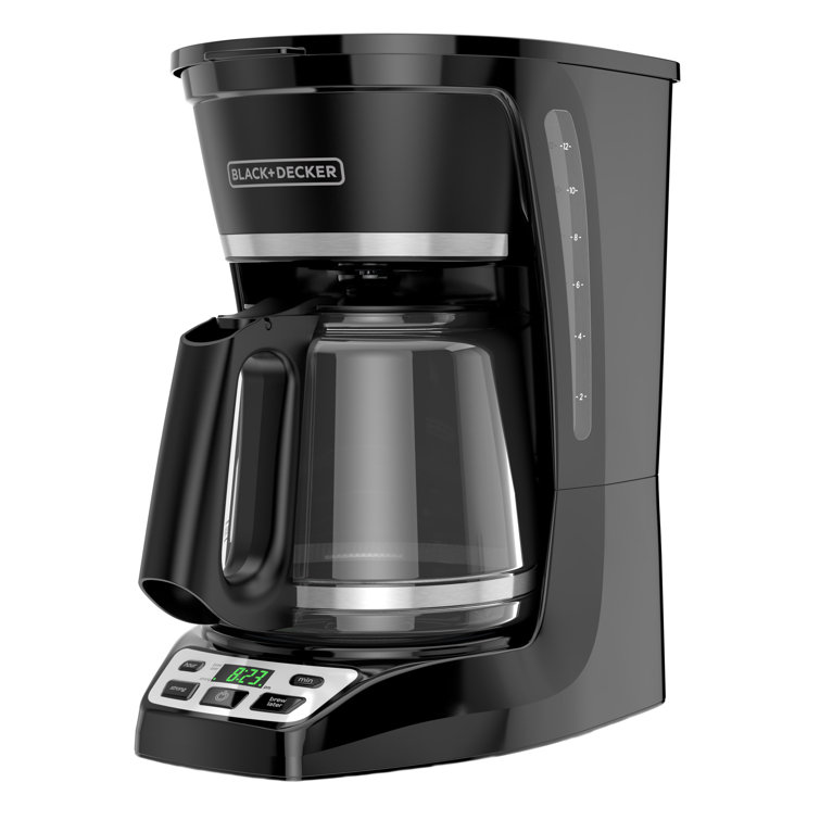 BLACK+DECKER 5-Cup Black/Stainless Residential Drip Coffee Maker in the Coffee  Makers department at