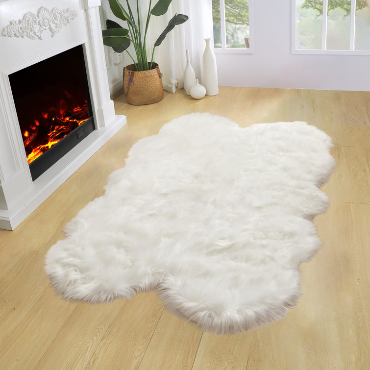 Valis Faux Sheepskin Indoor Rug