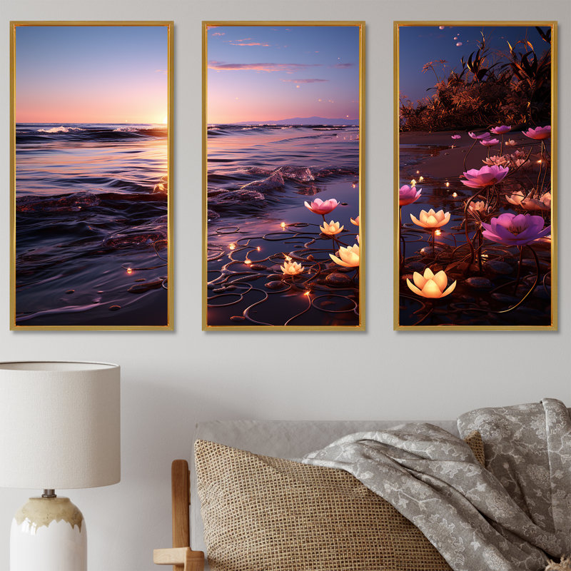 Coucher de soleil floral sur la plage Flourish III - art mural plage, Cadre flottant doré, H 32 po x l 48 po